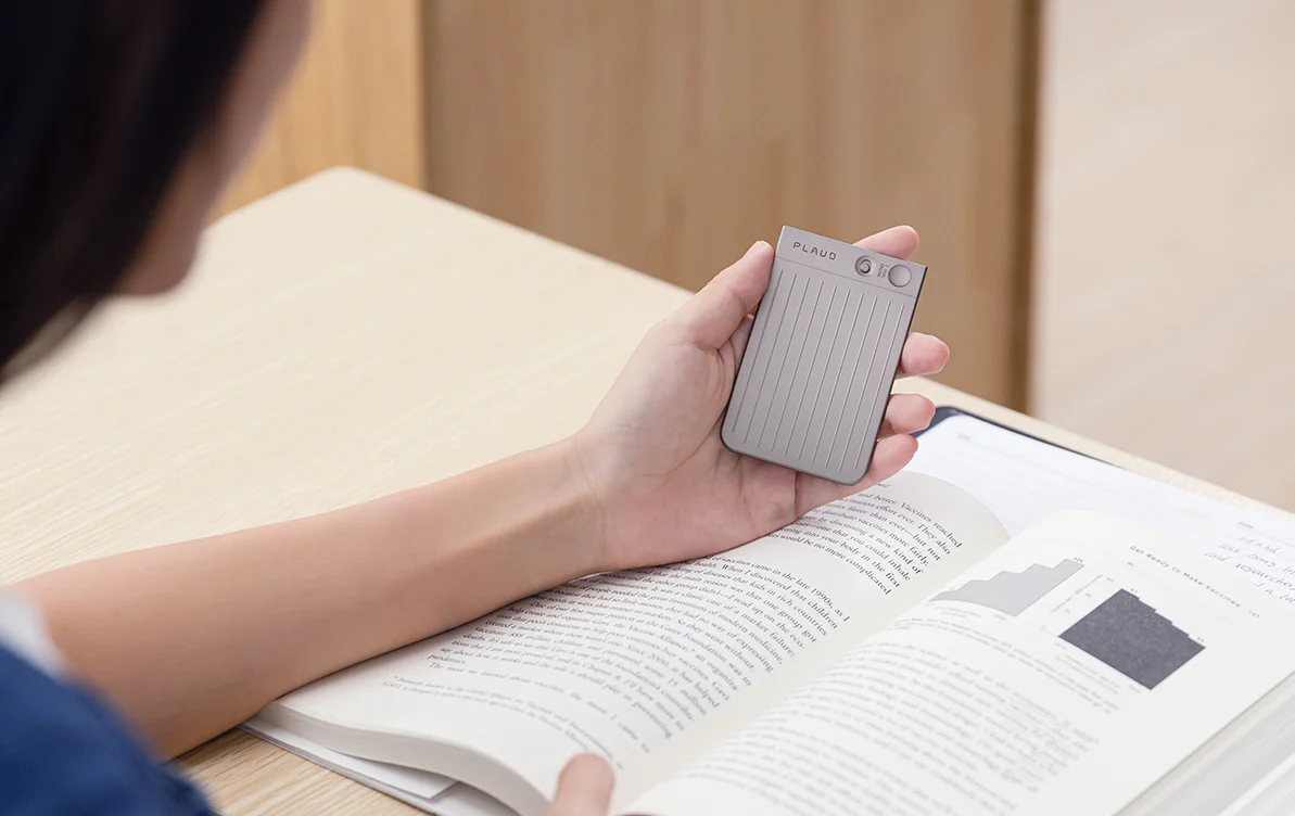 AIボイスレコーダー「PLAUD NOTE」の使い方を徹底解説！